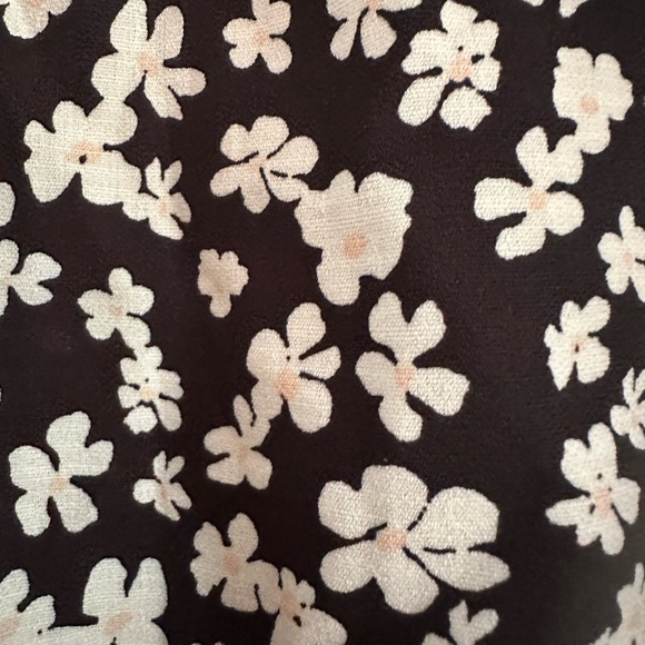 H&M floral long sleeve cinched front top size small - Picture 5 of 5